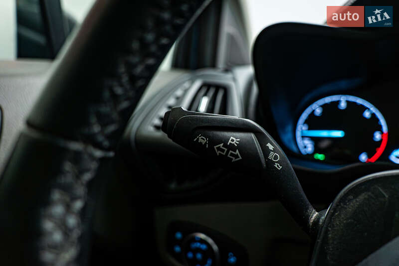 Минивэн Ford Tourneo Connect 2019 в Киеве фото 15 Минивэн Ford Tourneo Connect 2019 в Киеве