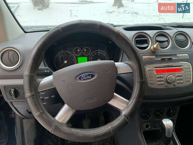 Мінівен Ford Tourneo Connect 2012 в Києві фото 7 Мінівен Ford Tourneo Connect 2012 в Києві