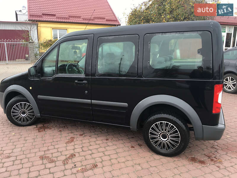 Минивэн Ford Tourneo Connect 2011 в Киеве