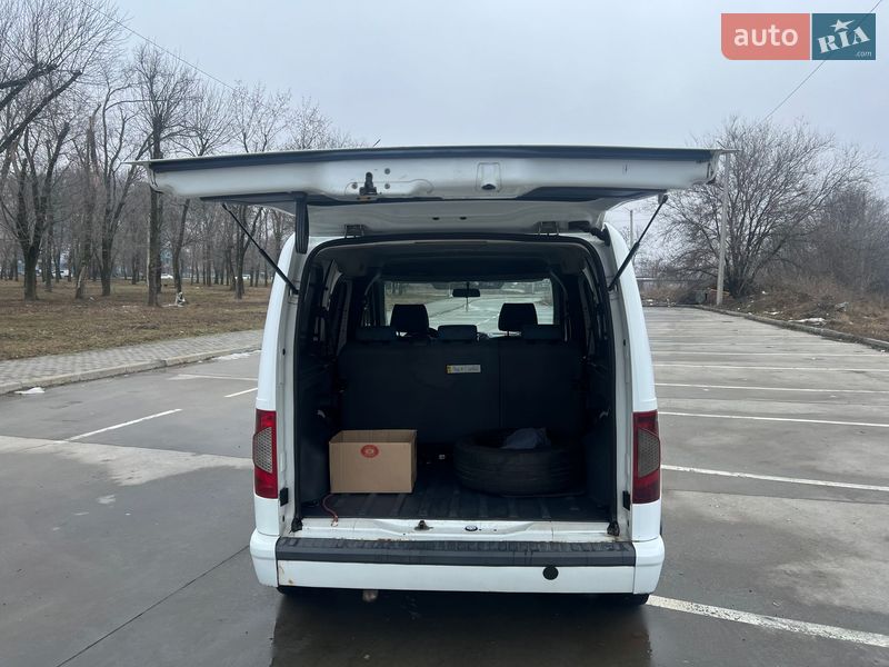 Минивэн Ford Tourneo Connect 2012 в Синельниково