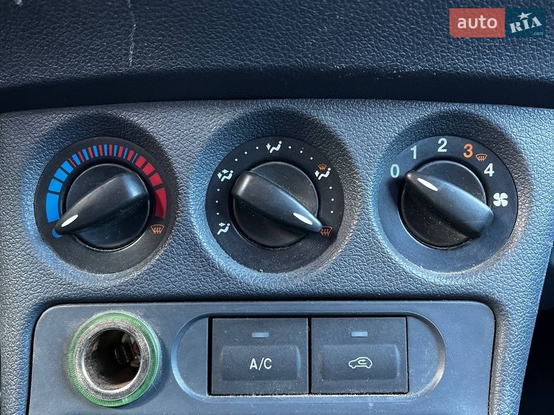 Минивэн Ford Tourneo Connect 2012 в Киеве фото 23 Минивэн Ford Tourneo Connect 2012 в Киеве