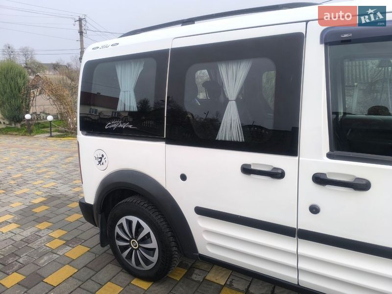 Минивэн Ford Tourneo Connect 2006 в Черновцах