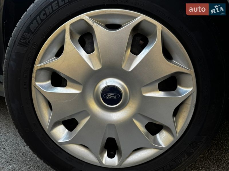 Минивэн Ford Tourneo Connect 2018 в Киеве