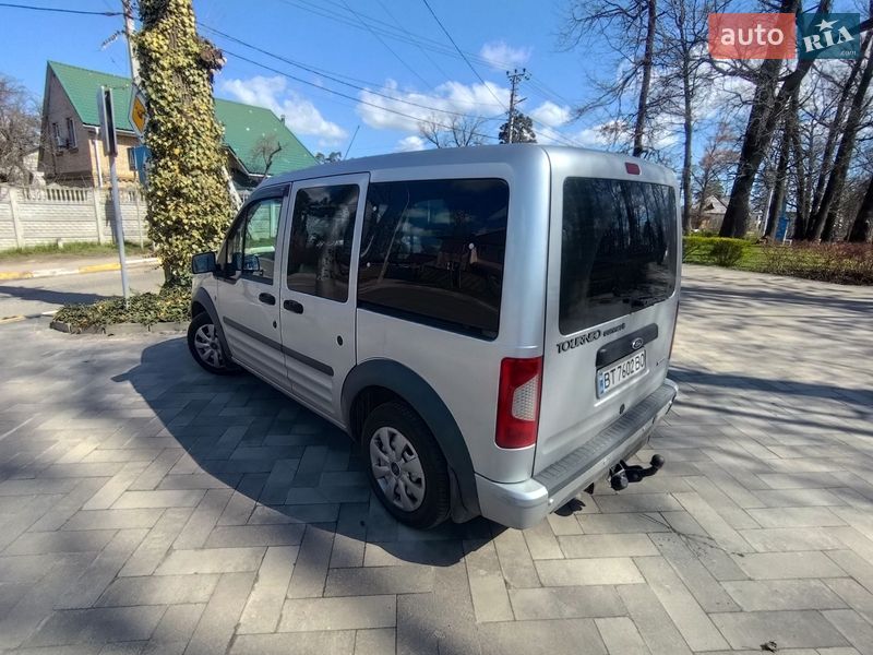 Минивэн Ford Tourneo Connect 2011 в Ирпене