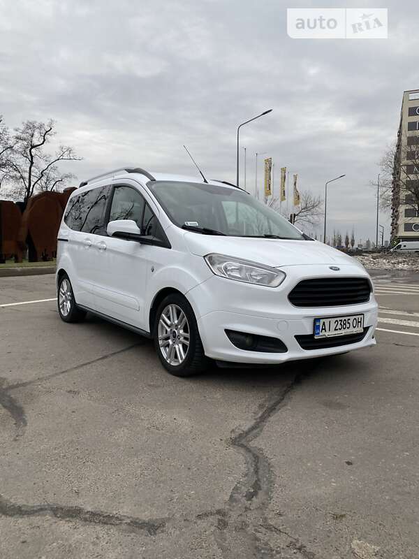 Микровэн Ford Tourneo Courier 2017 в Киеве