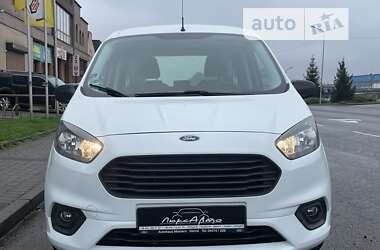 Мінівен Ford Tourneo Courier 2019 в Мукачевому