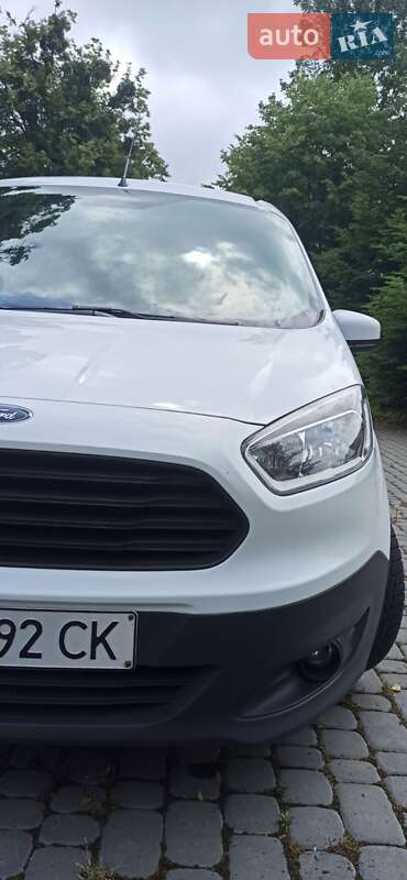 Микровэн Ford Tourneo Courier 2015 в Виннице
