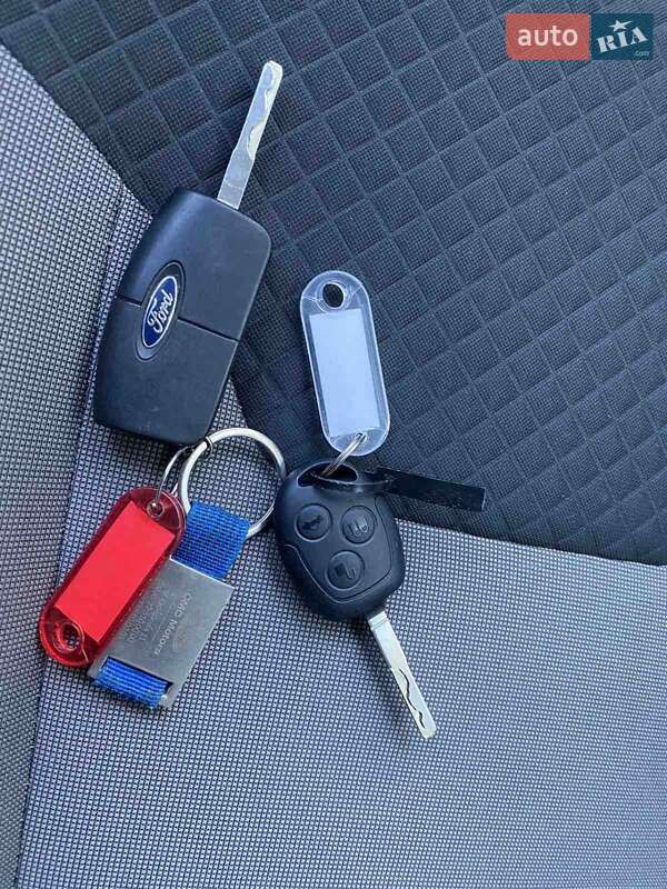 Минивэн Ford Tourneo Courier 2020 в Черновцах фото 10 Минивэн Ford Tourneo Courier 2020 в Черновцах
