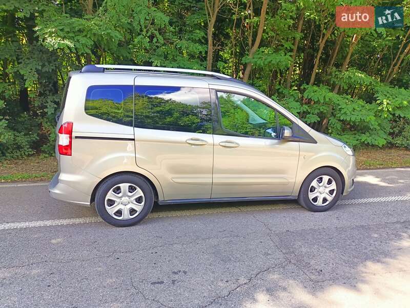 Ford Tourneo Courier 2015