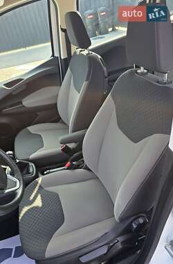 Микровэн Ford Tourneo Courier 2016 в 