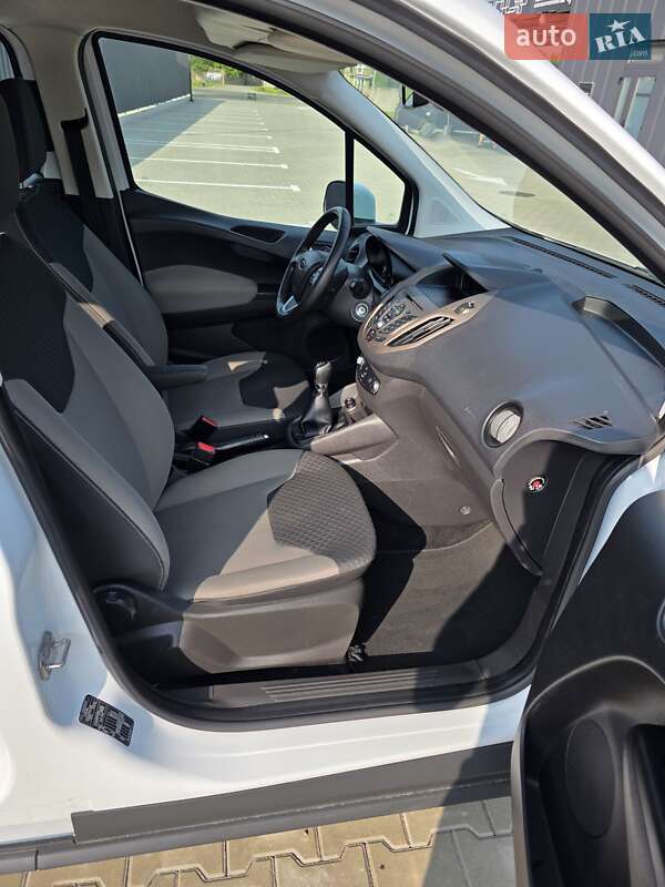 Мікровен Ford Tourneo Courier 2016 в Луцьку фото 20 Мікровен Ford Tourneo Courier 2016 в Луцьку