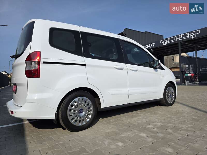Мікровен Ford Tourneo Courier 2016 в Луцьку фото 7 Мікровен Ford Tourneo Courier 2016 в Луцьку