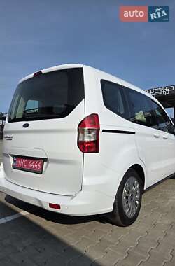 Микровэн Ford Tourneo Courier 2016 в 
