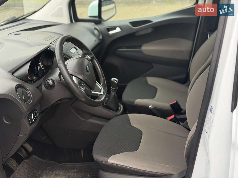 Микровэн Ford Tourneo Courier 2017 в Луцке