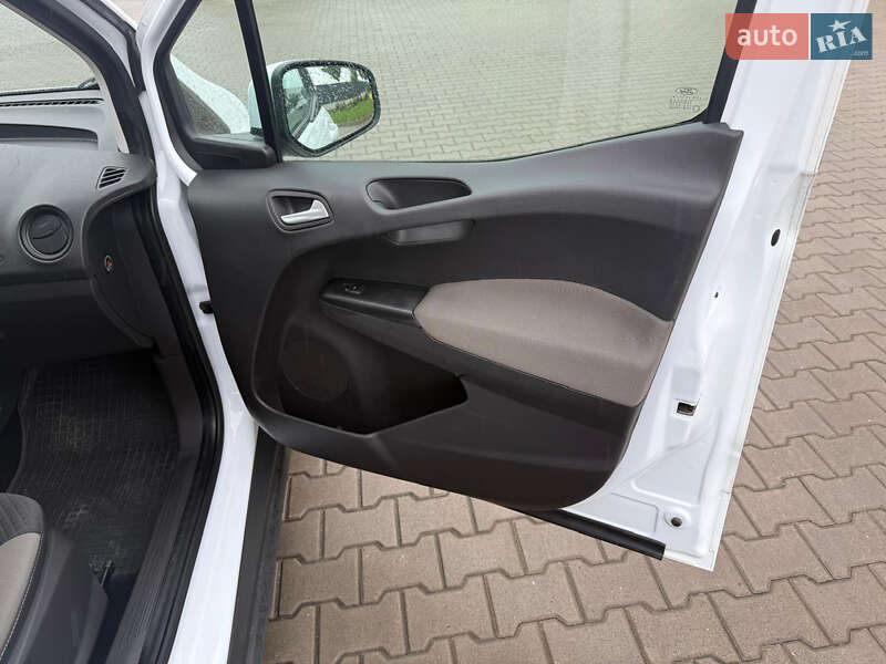Микровэн Ford Tourneo Courier 2017 в Луцке