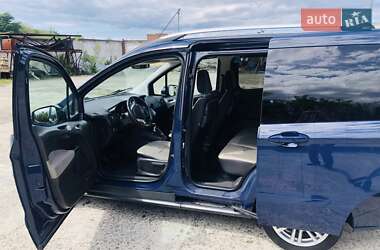 Минивэн Ford Tourneo Courier 2020 в 