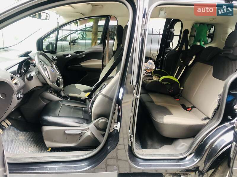 Микровэн Ford Tourneo Courier 2014 в Ивано-Франковске