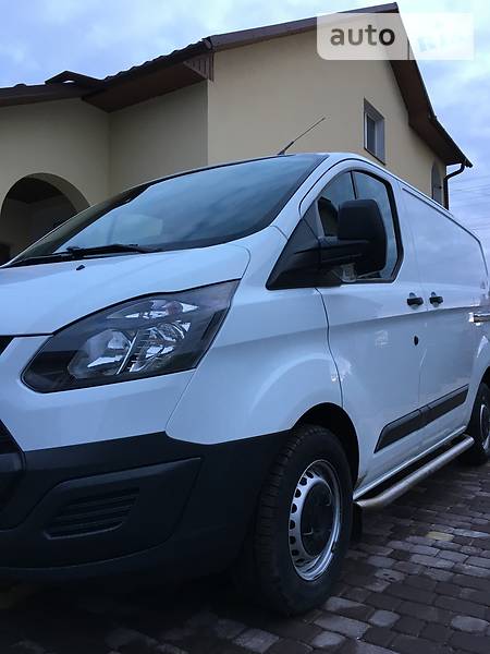 Грузопассажирский фургон Ford Tourneo Custom 2015 в Тернополе