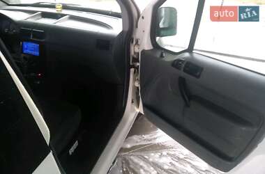 Вантажопасажирський фургон Ford Tourneo Custom 2003 в 
