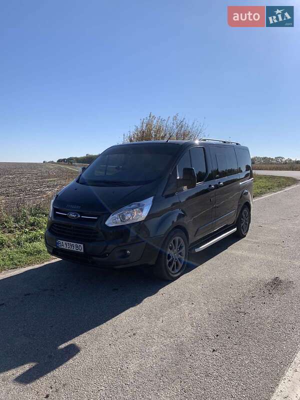 Ford Tourneo Custom 2013