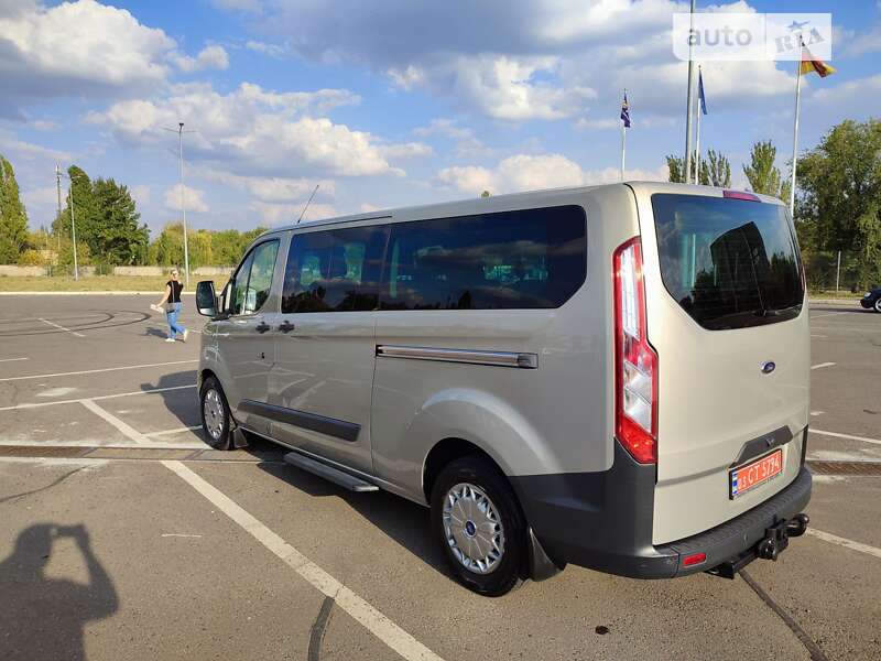 Мінівен Ford Tourneo Custom 2015 в Кривому Розі