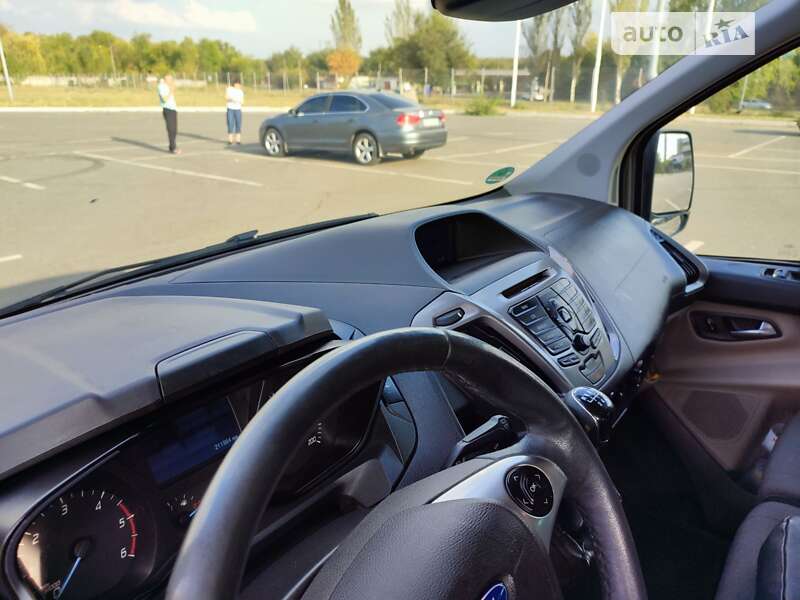 Мінівен Ford Tourneo Custom 2015 в Кривому Розі