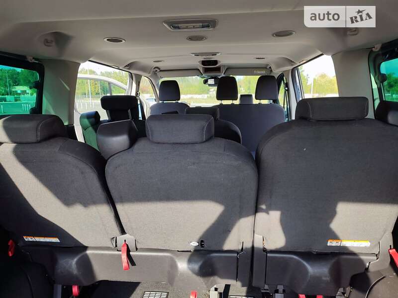 Мінівен Ford Tourneo Custom 2015 в Кривому Розі