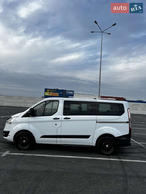 Мінівен Ford Tourneo Custom 2014 в Пустомитах