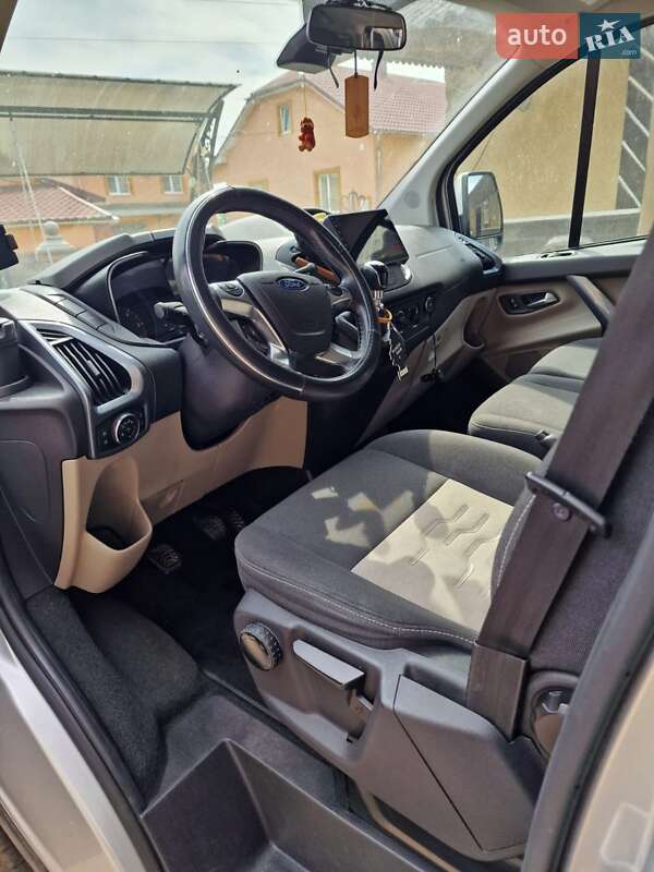 Минивэн Ford Tourneo Custom 2014 в Чорткове