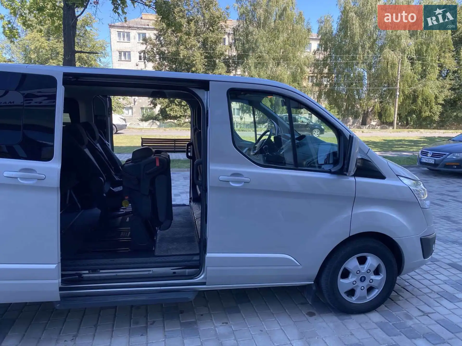 2017 Ford Tourneo Custom - мініатюра 4