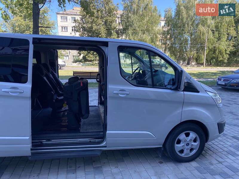 Мінівен Ford Tourneo Custom 2017 в Березному
