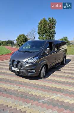 Минивэн Ford Tourneo Custom 2023 в 
