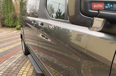 Минивэн Ford Tourneo Custom 2023 в 