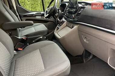 Минивэн Ford Tourneo Custom 2023 в 