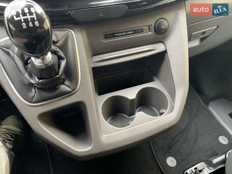 Мінівен Ford Tourneo Custom 2023 в Рівному