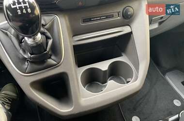 Минивэн Ford Tourneo Custom 2023 в 