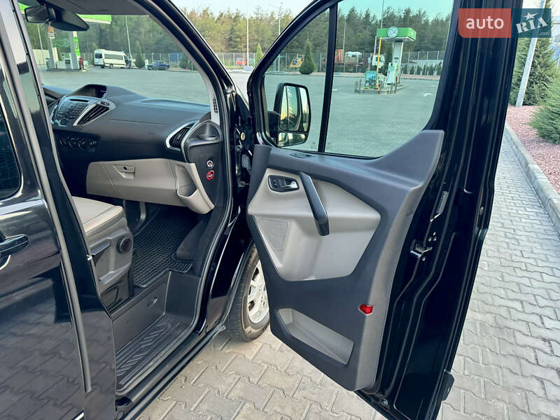 Мінівен Ford Tourneo Custom 2013 в Дніпрі
