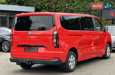 Мінівен Ford Tourneo Custom 2024 в 