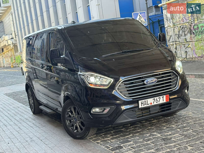 Минивэн Ford Tourneo Custom 2021 в Одессе