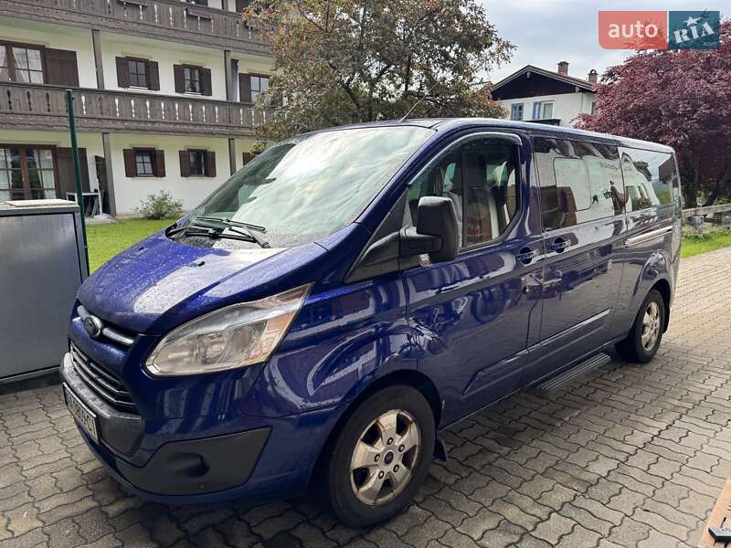 Мінівен Ford Tourneo Custom 2015 в Києві