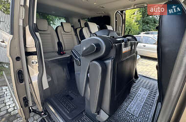 Минивэн Ford Tourneo Custom 2020 в 