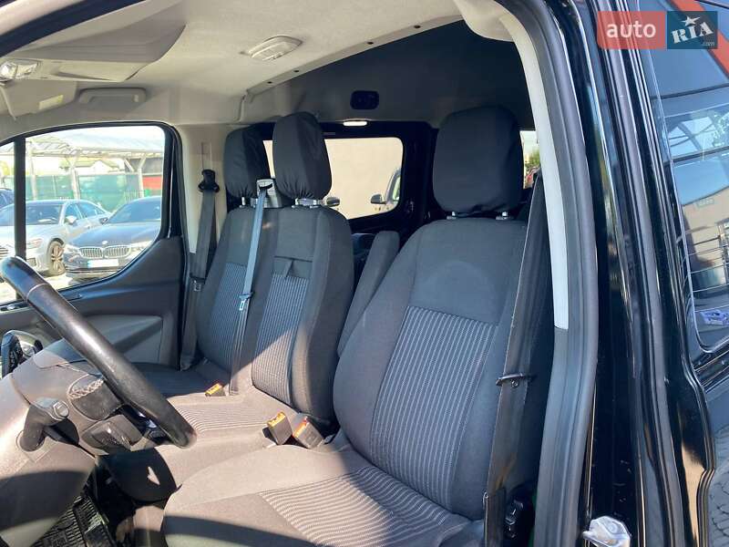 Минивэн Ford Tourneo Custom 2017 в Львове фото 18 Минивэн Ford Tourneo Custom 2017 в Львове