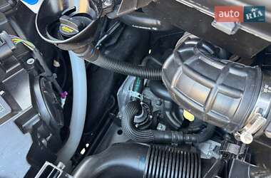Мінівен Ford Tourneo Custom 2023 в 