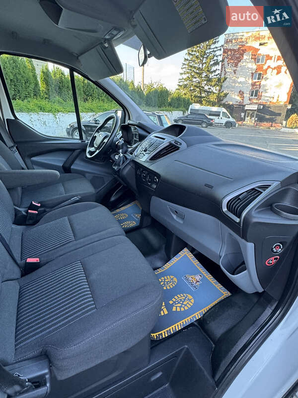 Минивэн Ford Tourneo Custom 2013 в Харькове фото 25 Минивэн Ford Tourneo Custom 2013 в Харькове