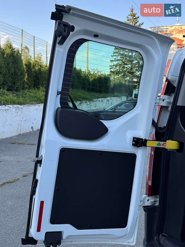 Минивэн Ford Tourneo Custom 2013 в Харькове фото 35 Минивэн Ford Tourneo Custom 2013 в Харькове