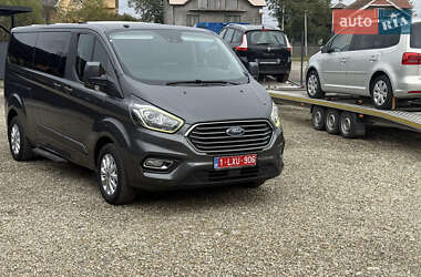 Минивэн Ford Tourneo Custom 2018 в 