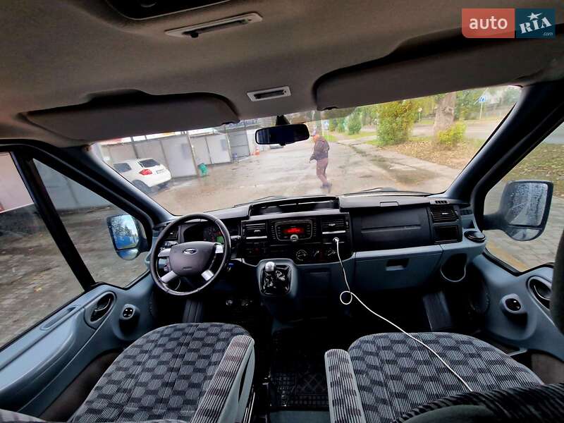 Минивэн Ford Tourneo Custom 2012 в Броварах фото 12 Минивэн Ford Tourneo Custom 2012 в Броварах