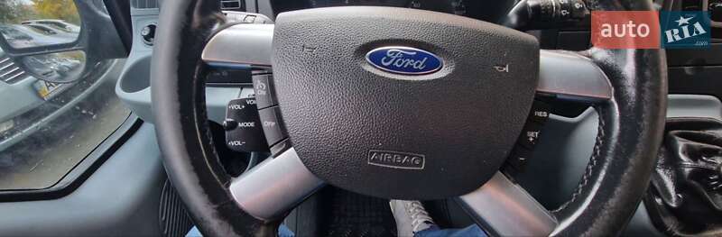 Минивэн Ford Tourneo Custom 2012 в Броварах фото 21 Минивэн Ford Tourneo Custom 2012 в Броварах