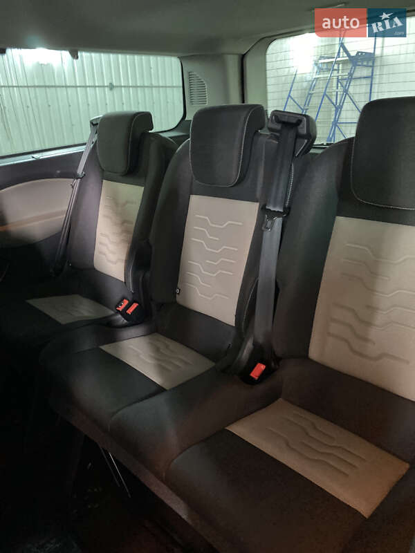 Мінівен Ford Tourneo Custom 2016 в Луцьку фото 30 Мінівен Ford Tourneo Custom 2016 в Луцьку