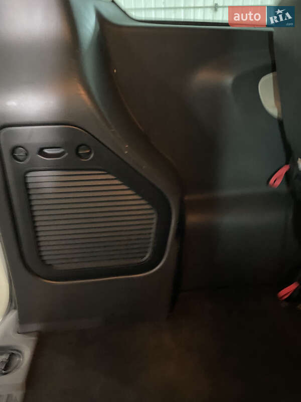 Мінівен Ford Tourneo Custom 2016 в Луцьку фото 42 Мінівен Ford Tourneo Custom 2016 в Луцьку